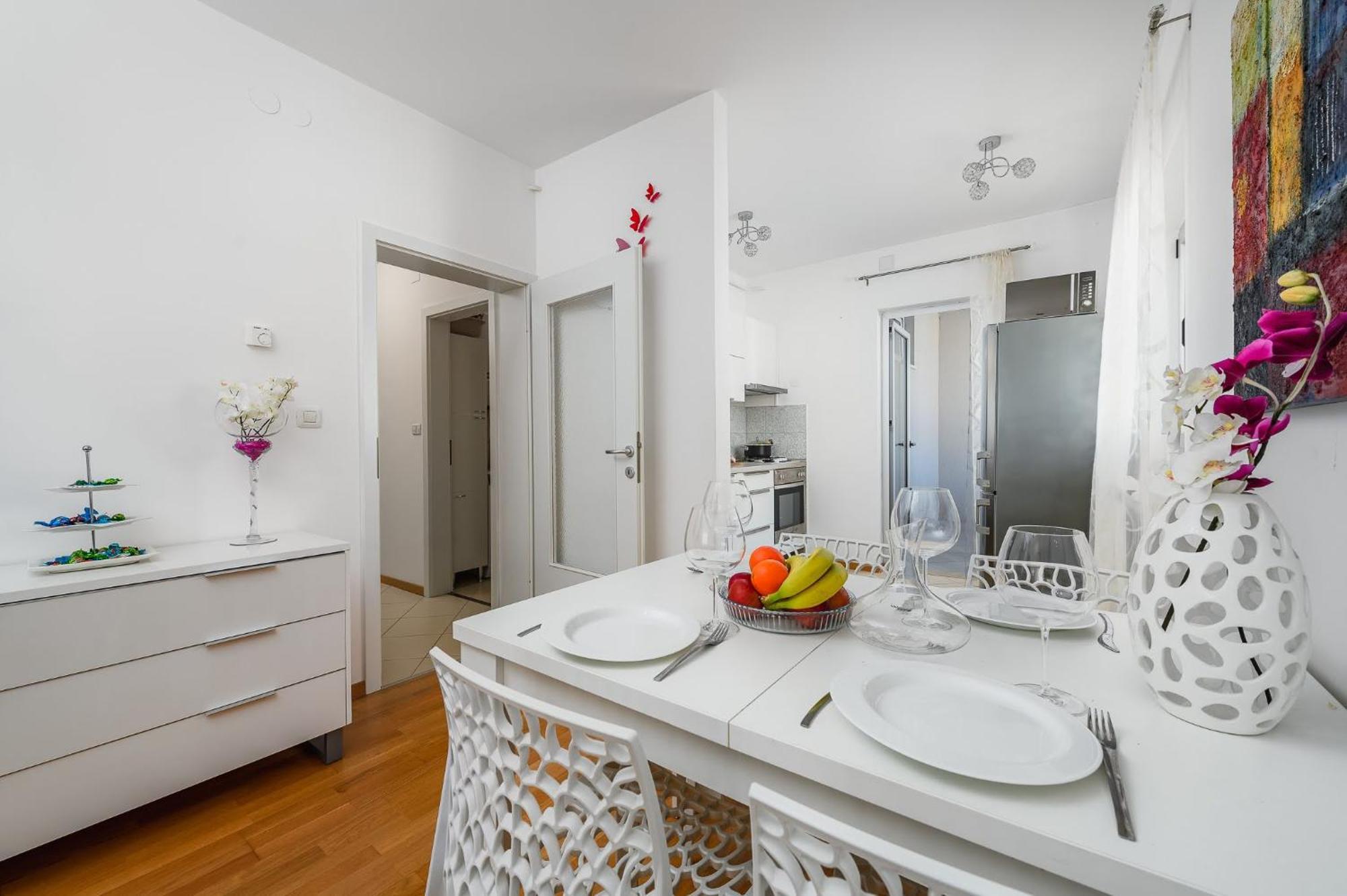 Aureo Apartment Pula Center Екстер'єр фото